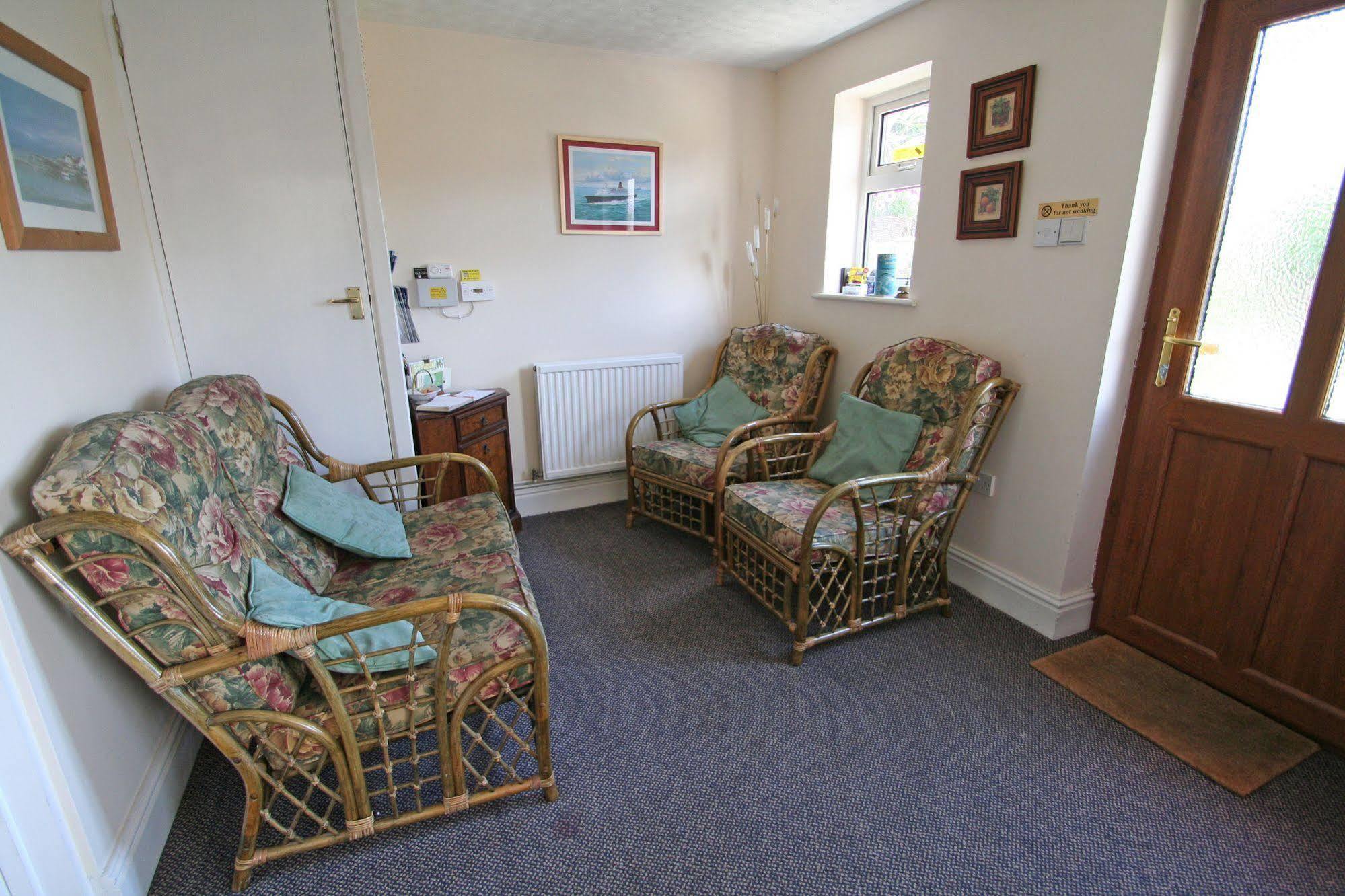 Beech Lodge Guest House New Milton Dış mekan fotoğraf